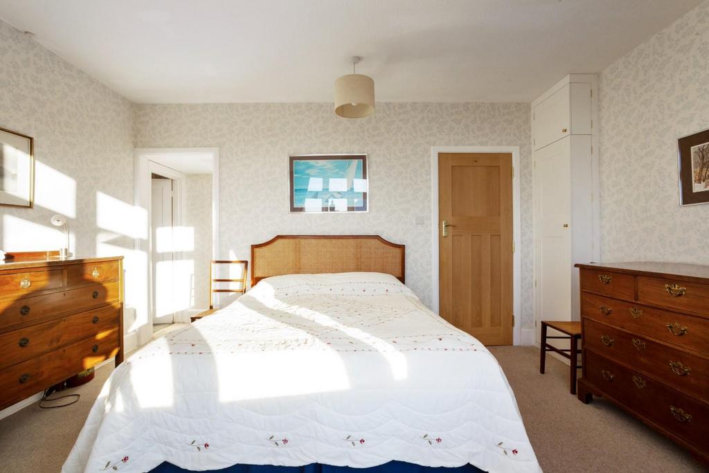 84024 11 Dorset Road(14).jpg