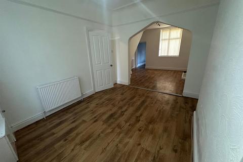 3 bedroom end of terrace house to rent, Sunbury Road, Wallasey, CH44