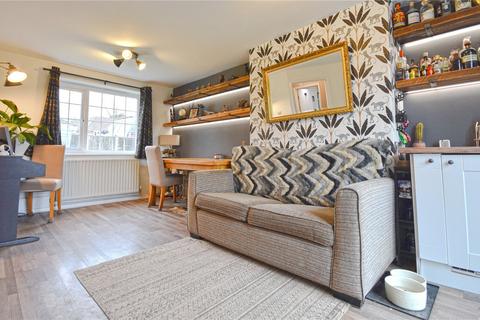 3 bedroom semi-detached house for sale, Courtenay Road, Farnham, Surrey, GU9