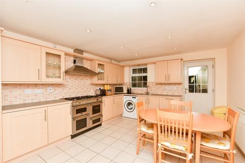 4 bedroom townhouse for sale, Oakhill Chase, Crawley, West Sussex