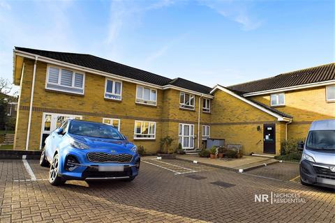 1 bedroom flat for sale, Clayton Road, Chessington, Surrey. KT9