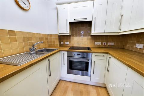 1 bedroom flat for sale, Clayton Road, Chessington, Surrey. KT9