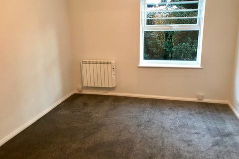 1 bedroom flat to rent, Windsor Close, Bovingdon HP3