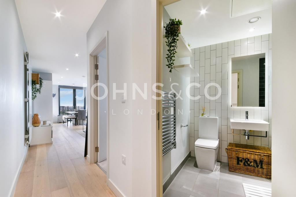 Apartment in London - More