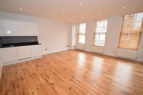 1 bedroom flat to rent, 23 Barnard Mews Battersea London