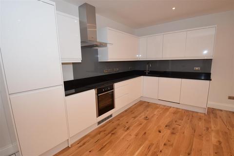 1 bedroom flat to rent, 23 Barnard Mews Battersea London