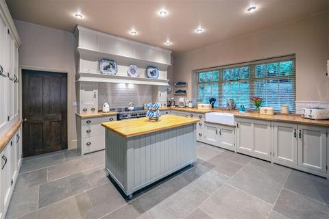 4 bedroom manor house for sale, Stainton Le Vale, Market Rasen LN8