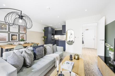 1 bedroom apartment for sale, Plot Apartment E3.28 The Evergreens, Apartment E3.28 The Evergreens at Lampton Parkside, Lampton Road Hounslow TW3