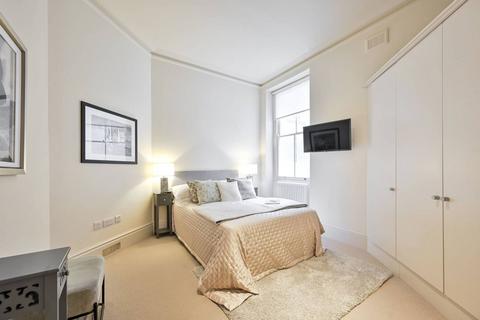 3 bedroom flat for sale, Earls Court Square, Earls Court, London, SW5