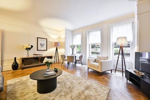 3 bedroom flat for sale, Earls Court Square, Earls Court, London, SW5