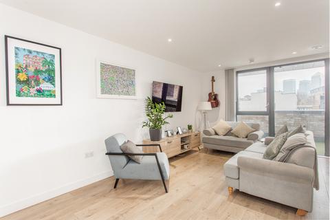 3 bedroom flat for sale, Cornhill House, Bow, E3