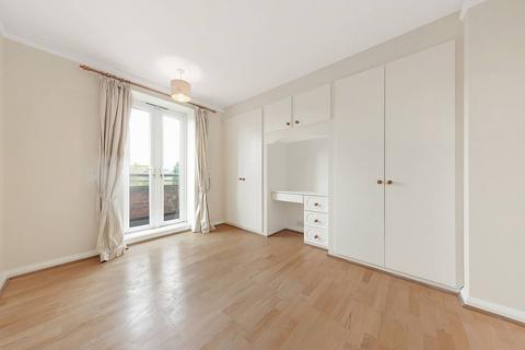 2 bedroom flat for sale, Keswick Road, East Putney, London, SW15