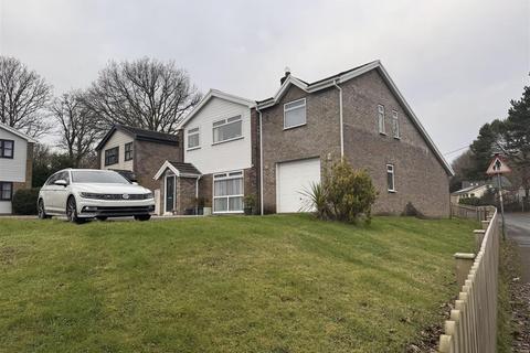 5 bedroom detached house for sale, Fforest Fach, Tycroes, Ammanford