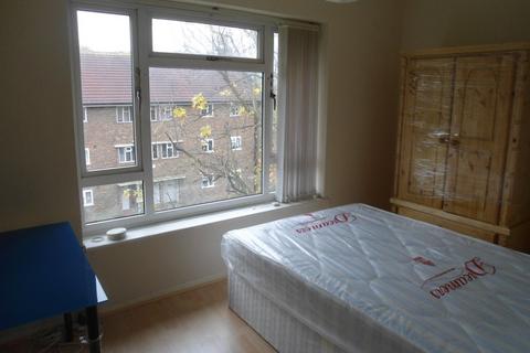 4 bedroom flat to rent, Southmount, East Sussex