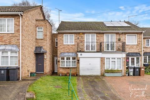 3 bedroom semi-detached house for sale, Collins Cross, Bishop's Stortford CM23