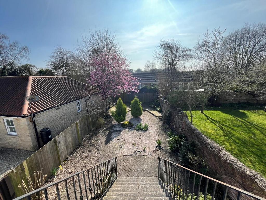Rear garden view from terrace 1.jpg