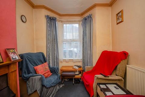 6 Minto Road, Bristol, BS2 9YB