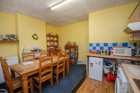 6 Minto Road, Bristol, BS2 9YB
