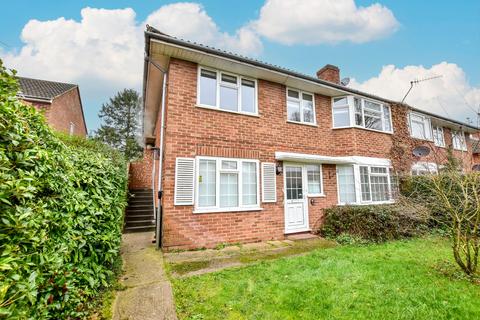 2 bedroom maisonette for sale, Meadow Way, Kings Langley, WD4