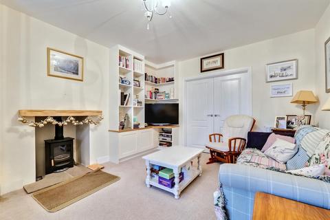 1 Aspen Close, Great Glen, Leicester, LE8 9AN