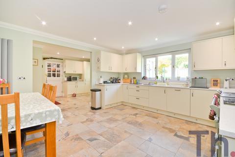 5 bedroom detached bungalow for sale, Main Road, Chillerton PO30