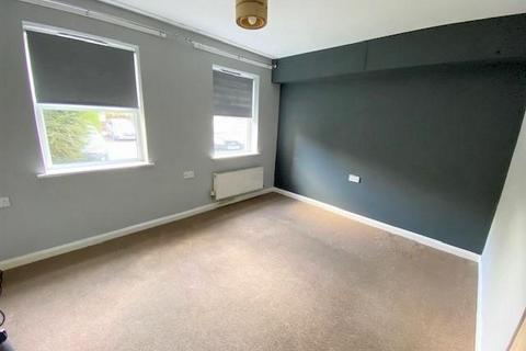 2 bedroom apartment to rent, Lion Court, Northampton NN4