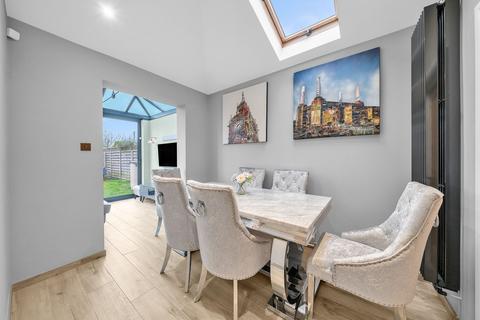 5 Beechwood Rise, Chislehurst, BR7 6TF