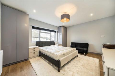 2 bedroom flat to rent, Corelli Road, London SE3