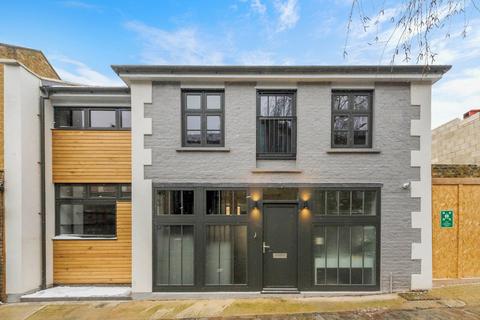 4 bedroom mews for sale, Camden Mews, London