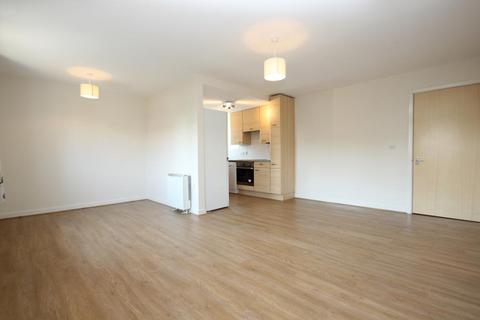 2 bedroom apartment to rent, Park Heights, Woking GU22