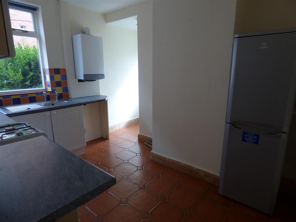 62 Cornel Road, kitchen.JPG