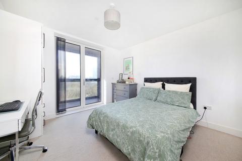 1 bedroom flat for sale, York Road, London