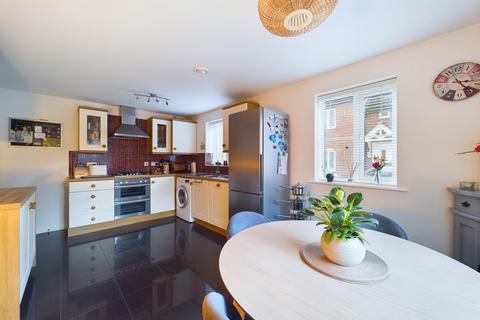 28 Hillside View, Chinnor, OX39 4DE