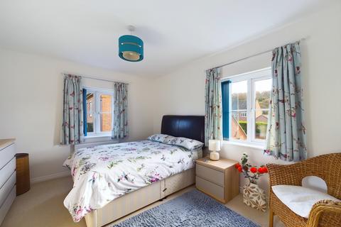 28 Hillside View, Chinnor, OX39 4DE