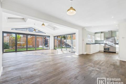 5 bedroom detached house for sale, Coulter Mews, Billericay