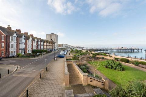 Central Parade, Herne Bay