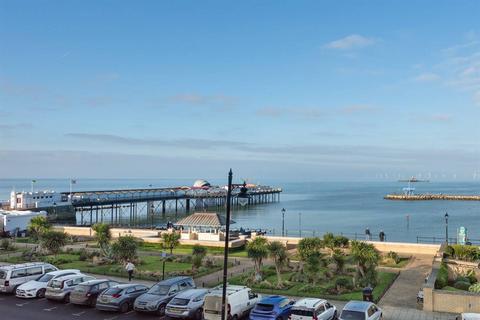 5 bedroom terraced house for sale, Central Parade, Herne Bay