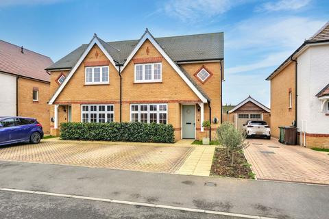 3 bedroom semi-detached house for sale, Broadclough Way, Maidstone, ME17