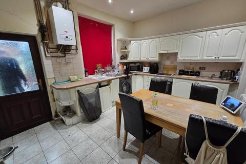 2 bedroom terraced house for sale, Robertson Street, Manchester M26