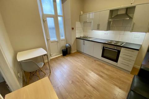 1 bedroom flat to rent, St James Crescent, Uplands, , Swansea