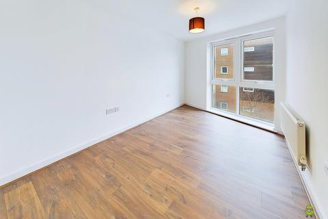 8 Morris Walk, Dartford, DA1 5GP