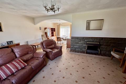 3 bedroom detached bungalow for sale, Glynhir Road, Llandybie, Ammanford