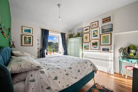 3 Alma Road, Tideswell, Buxton, SK17 8ND