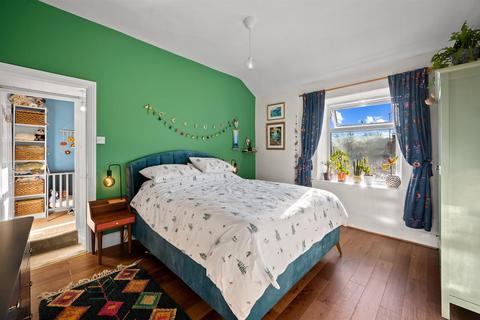 3 Alma Road, Tideswell, Buxton, SK17 8ND