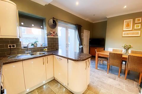 3 bedroom terraced house for sale, Sunningdale Avenue, Newcastle Upon Tyne