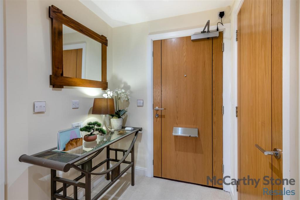 8632207-interior08.jpg