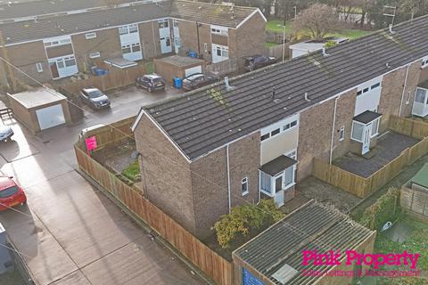 3 bedroom end of terrace house to rent, Deerhurst Grove, Bransholme HU7