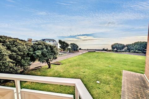 2 bedroom flat for sale, East Cliff