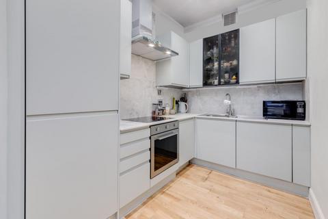 1 bedroom apartment for sale, Whitehouse Apartments, South Bank, London