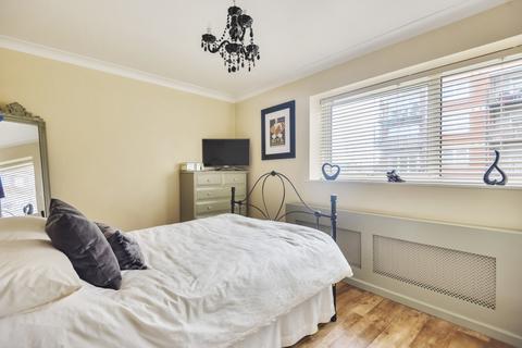 2 bedroom apartment for sale, Solomons Hill, Rickmansworth, Hertfordshire